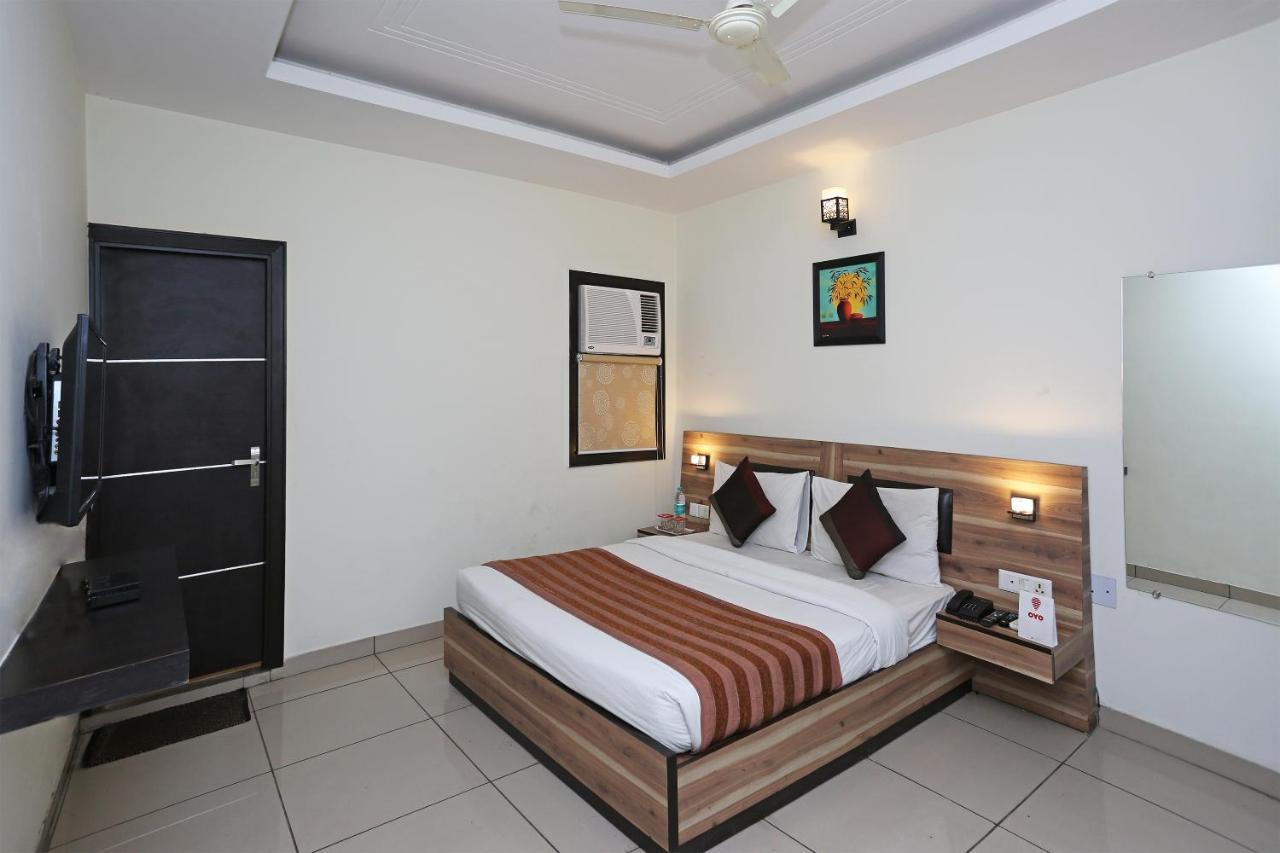 Capital O 1391 Hotel Pushpa Vilas Ghaziabad Exterior photo