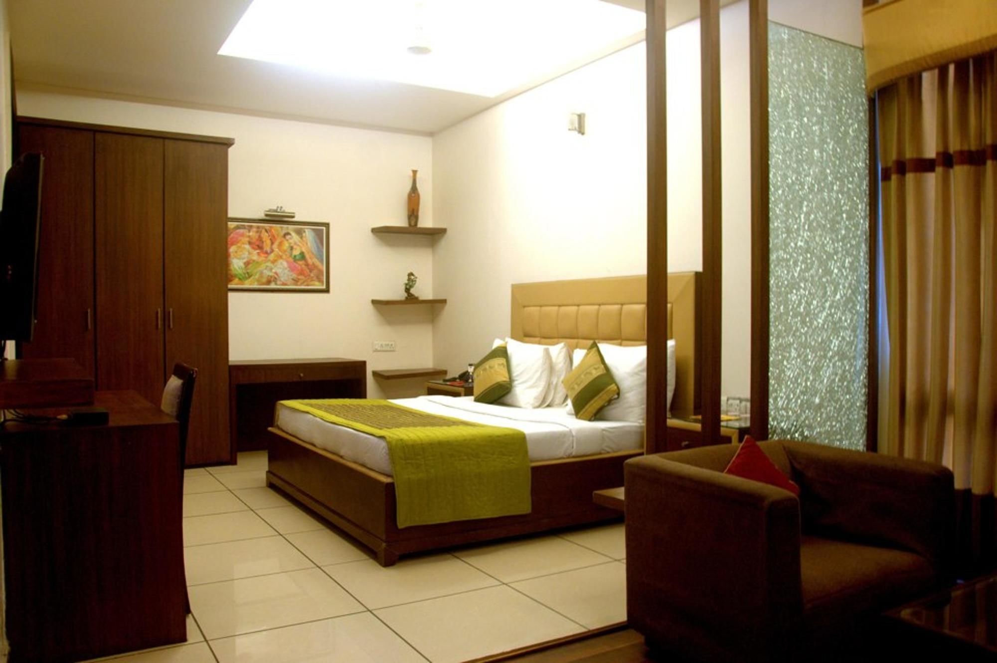 Capital O 1391 Hotel Pushpa Vilas Ghaziabad Exterior photo